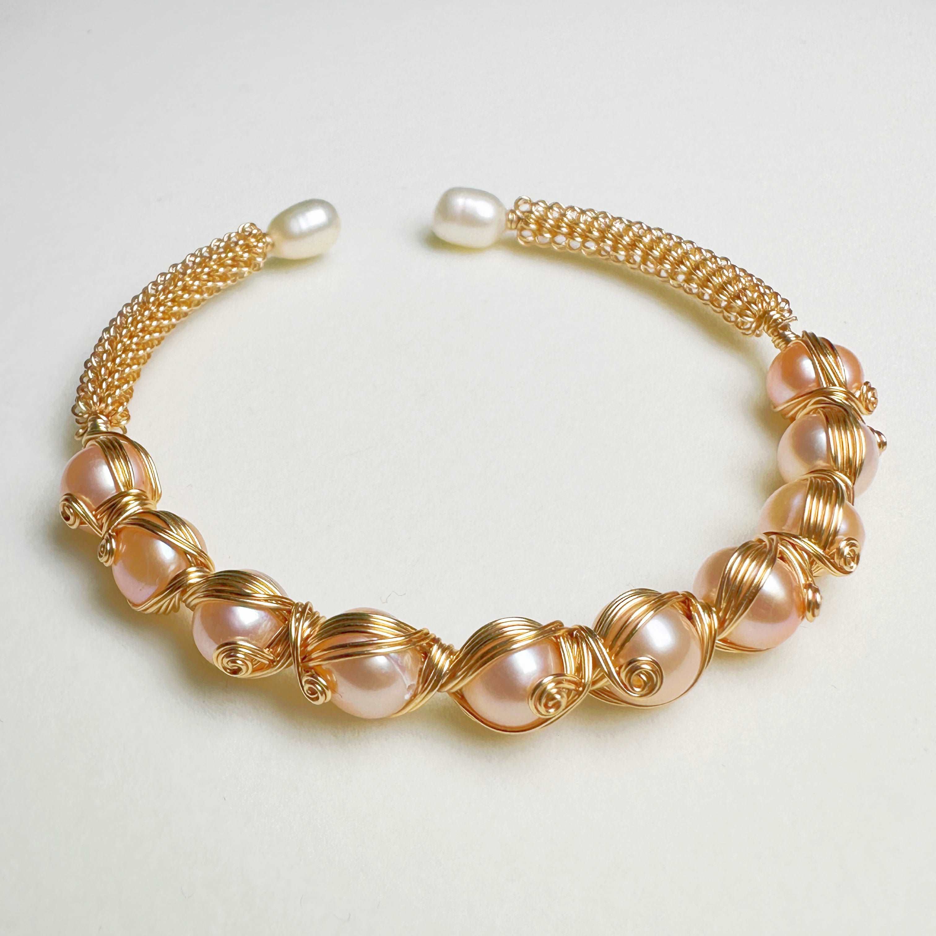 【Wire Wrapping Bangle】 Fresh Water Pearl Wire Wrapping Bangle