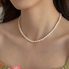 Extremely small grain pearl necklace with natural freshwater pearls, high-quality and luxurious French style collarbone chain