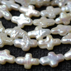Cross (3 Cross shape pearls with 1 Edison）